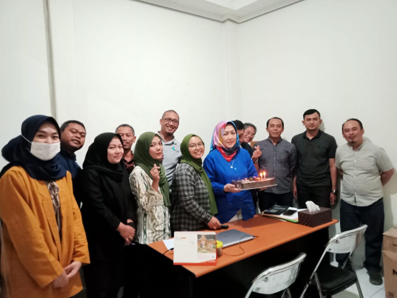 Tasyakuran Hari Ulang Tahun Bapak Dr. Gagan Sugandi, MM. (Komisaris Utama) dan Ibu Teny Sugantini (Pejabat Eksekutif) di Kantor BPRTAS