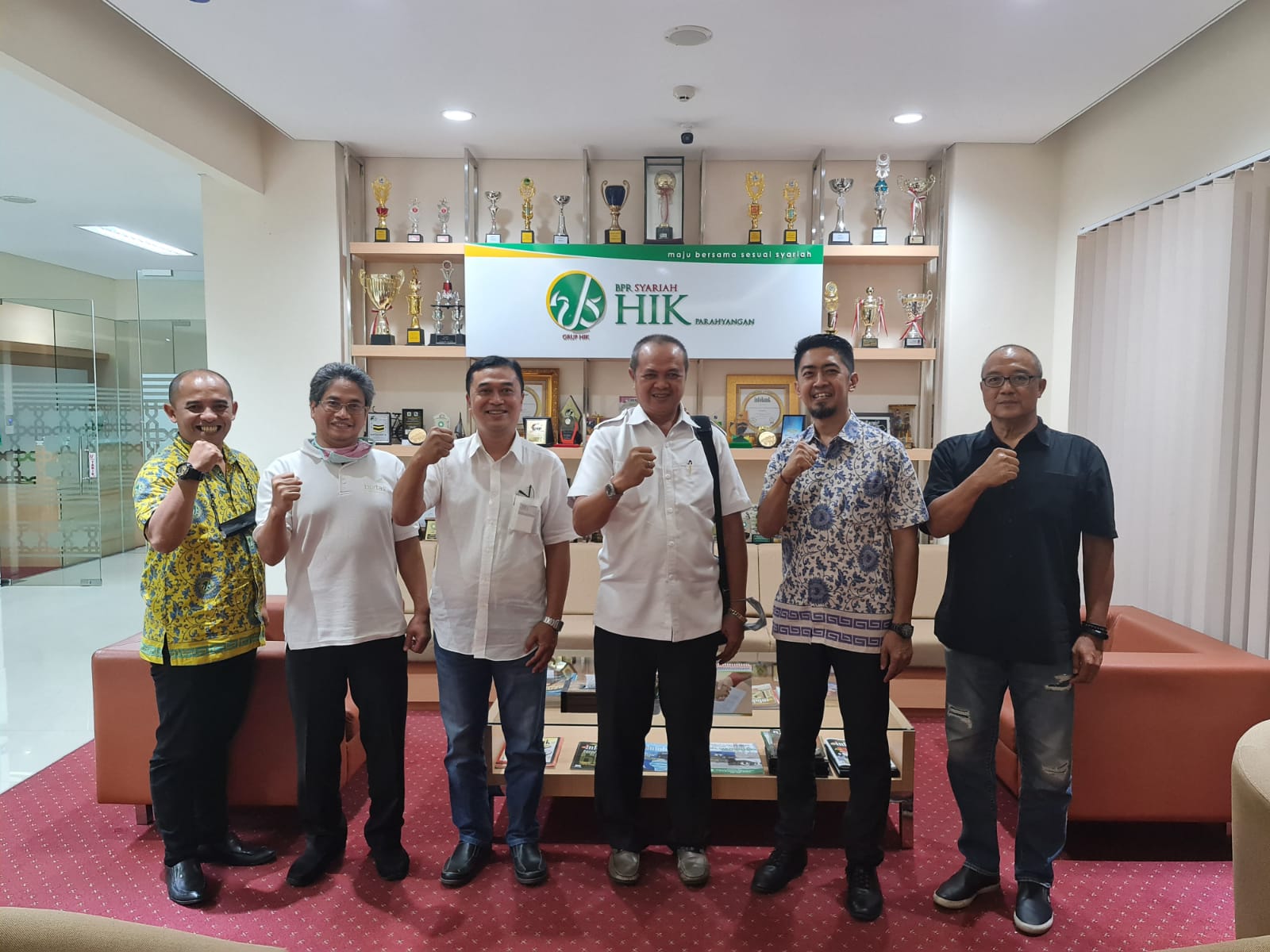 Kerjasama bisnis dengan PT   BPR HIKS parahyangan