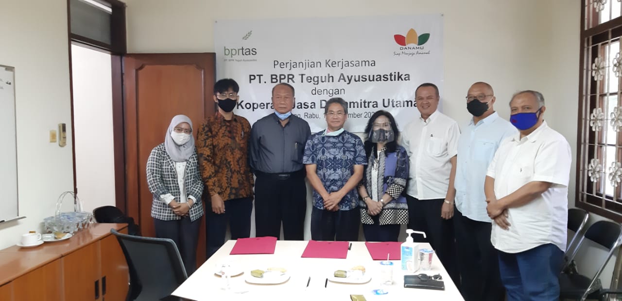 Penandatanganan Kerjasama dengan Koperasi Jasa Dana Mitra Utama